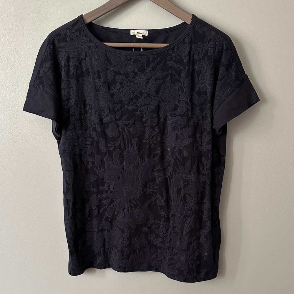 GAP XS Dark Blue Floral Semi-Sheer Short Sleeve Top NWT
